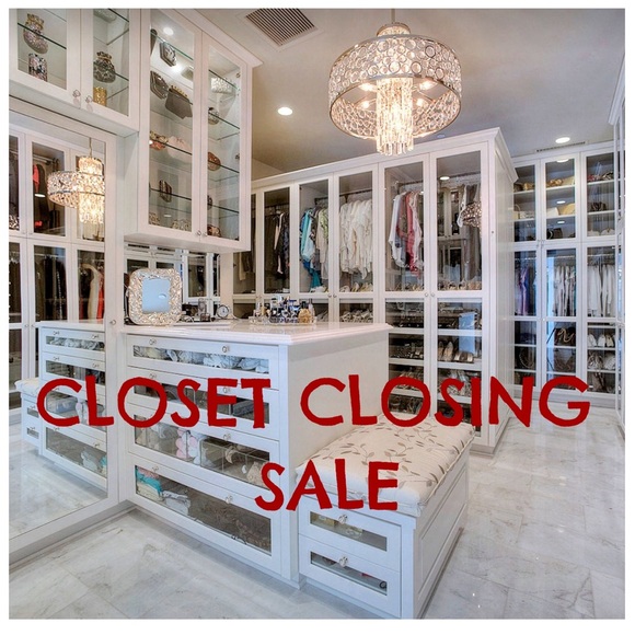 ๐ Gorgeous Layered Sunflower Maxi Dress - Picture 4 of 5